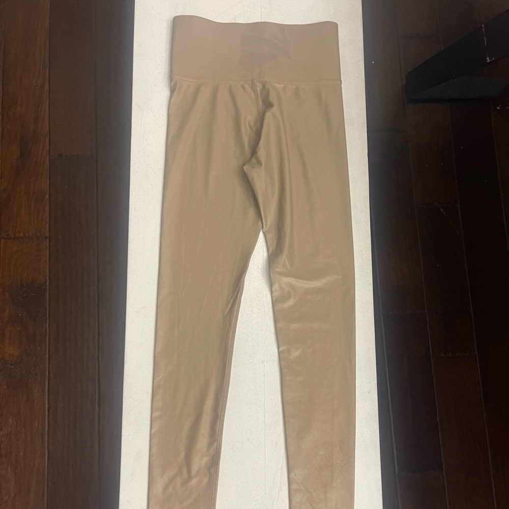 Carbon38 XS nude shimmer leggings